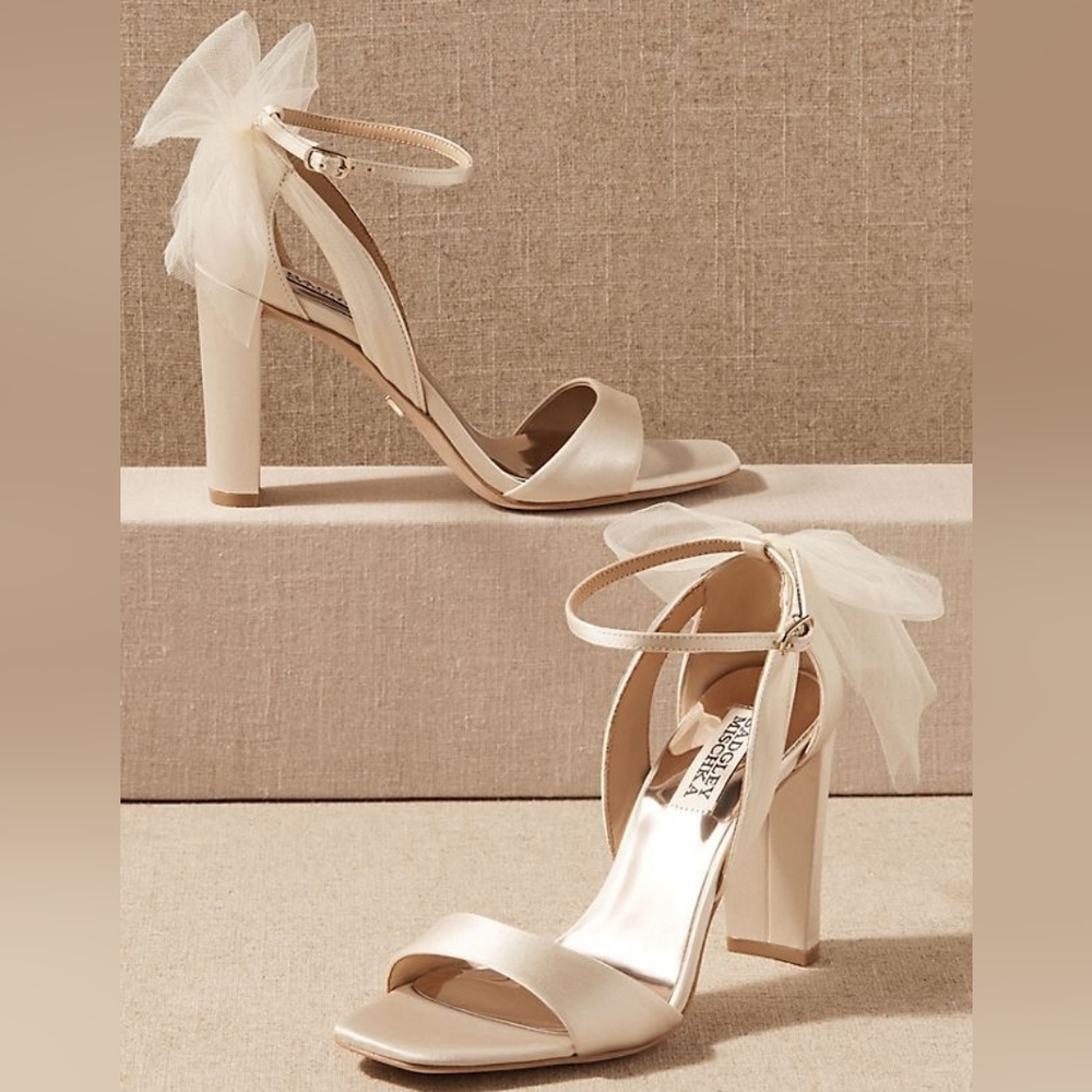 Badgley Mischka Kim Mesh Bow Block Heel $215 - Picture 15 of 15